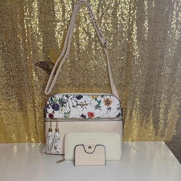 elim&paul Handbags - Chic Floral Cream Crossbody Bag, wallet and card holder..